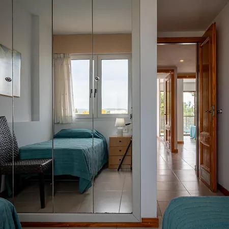 At177 Pins, Duplex En 1ra Linea, Con Piscina, Airco *